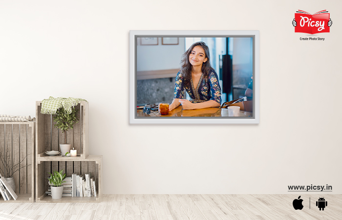 Floating Frame for her