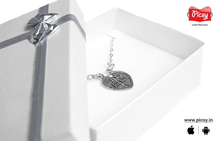 Best Friend Locket Gift