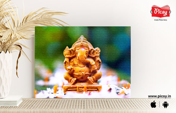 Ganesh chaturthi decoration at home simple, Decoration of Ganpati for Ganesh  Puja